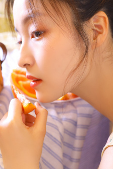肉妇春潮干柴烈火ⅩXX视频